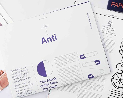 Discover the 15 best AI mockup generators for ecommerce products. Create stunning product visuals, apparel mockups, packaging designs, and ecommerce images faster with AI-powered tools.